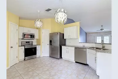 12730 Kings Lake Drive, Gibsonton, FL 33534 - Photo 5