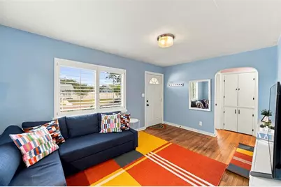 3820 Burlington Avenue N, Saint Petersburg, FL 33713 - Photo 3