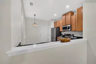 5155 Bay Isle Cir, Clearwater, FL 33760 - Photo 9
