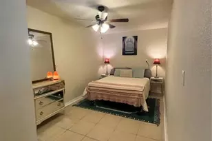 1901 3rd St S, Saint Petersburg, FL 33705 - Photo 25