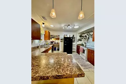 1901 3rd Street S, Saint Petersburg, FL 33705 - Photo 17