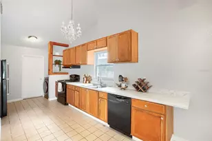 208 Flamingo Dr, Apollo Beach, FL 33572 - Photo 7