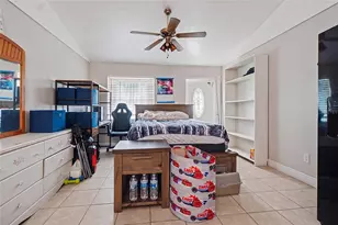 1024 S Alhambra Cir, Naples, FL 34103 - Photo 11