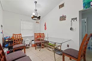 1024 S Alhambra Cir, Naples, FL 34103 - Photo 3