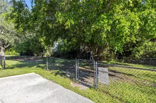10263 Gandy Blvd N, Saint Petersburg, FL 33702 - Photo 49