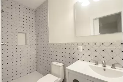 910 E Osborne Avenue, Tampa, FL 33603 - Photo 9