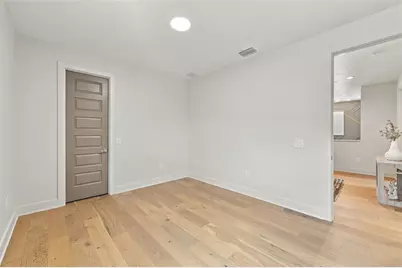 3203 W Wyoming Avenue, Tampa, FL 33611 - Photo 51
