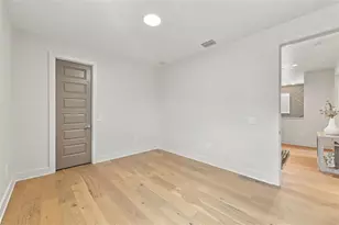 3203 W Wyoming Ave, Tampa, FL 33611 - Photo 51