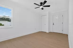 403 Evergreen Dr, Oldsmar, FL 34677 - Photo 29