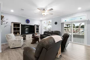 102 E St Lucia Loop, Apollo Beach, FL 33572 - Photo 5