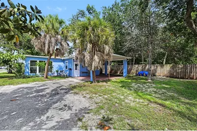 4139 1st Street NE, Saint Petersburg, FL 33703 - Photo 3