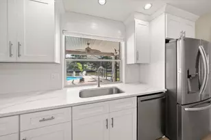1641 Sherbrook Rd, Clearwater, FL 33764 - Photo 11