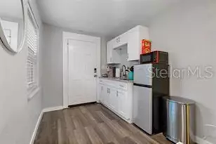 623 Mound Park Way S, Saint Petersburg, FL 33701 - Photo 9