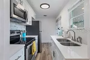623 Mound Park Way S, Saint Petersburg, FL 33701 - Photo 23