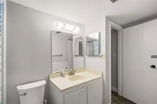 7321 Central Ave, Saint Petersburg, FL 33710 - Photo 11