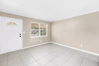 8044 25th Avenue N, Saint Petersburg, FL 33710 - Photo 5