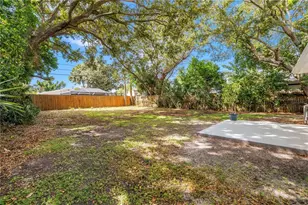8044 25th Ave N, Saint Petersburg, FL 33710 - Photo 21