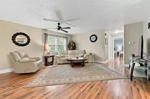 8352 Annwood Rd, Seminole, FL 33777 - Photo 3