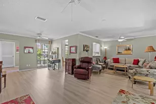 1 Windrush Bay Dr, Tarpon Springs, FL 34689 - Photo 7