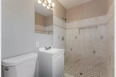 7602 Pine Hill Drive, Tampa, FL 33617 - Photo 11
