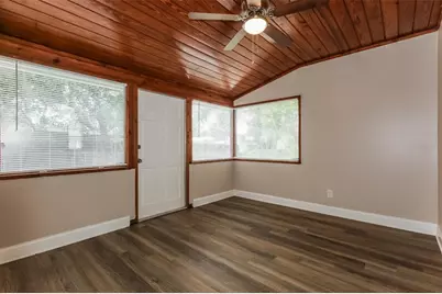 7602 Pine Hill Drive, Tampa, FL 33617 - Photo 7