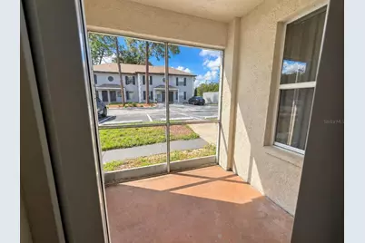 5001 Sunridge Palms Drive, Tampa, FL 33617 - Photo 5