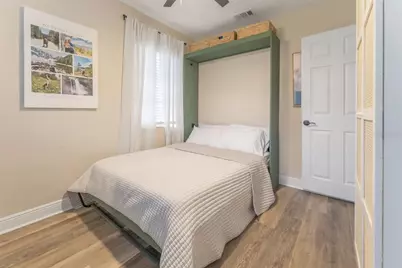 3601 64th Street N, Saint Petersburg, FL 33710 - Photo 15