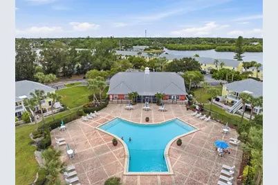 111 Seahorse Drive SE #B, Saint Petersburg, FL 33705 - Photo 57
