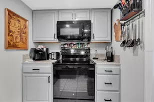 4946 41st Ave N, Saint Petersburg, FL 33709 - Photo 21