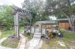4946 41st Ave N, Saint Petersburg, FL 33709 - Photo 45