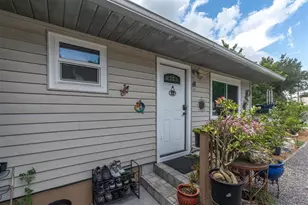 4946 41st Ave N, Saint Petersburg, FL 33709 - Photo 7