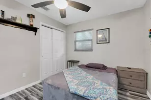 4946 41st Ave N, Saint Petersburg, FL 33709 - Photo 37