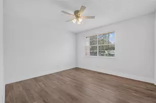 14452 Reuter Strasse Cir, Tampa, FL 33613 - Photo 11