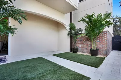 524 Beach Drive NE, Saint Petersburg, FL 33701 - Photo 25