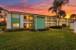 2525 Royal Pines Cir, Clearwater, FL 33763 - Photo 1