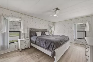 35826 Pradera Dr, Zephyrhills, FL 33541 - Photo 29