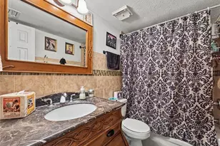 6328 Newtown Cir, Tampa, FL 33615 - Photo 11