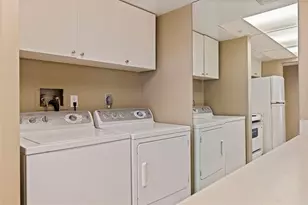 5700 Mariner St, Tampa, FL 33609 - Photo 9