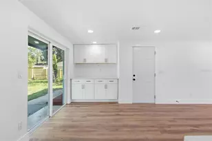 10020 N 10th St, Tampa, FL 33612 - Photo 13