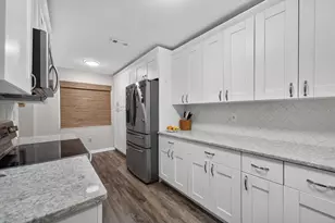 1601 43rd Street N, Saint Petersburg, FL 33713 - Photo 11