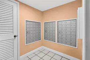 1200 N Shore Dr NE, Saint Petersburg, FL 33701 - Photo 23