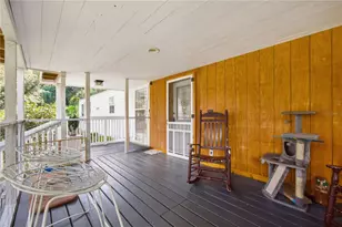 39318 Miramar Dr, Zephyrhills, FL 33540 - Photo 3