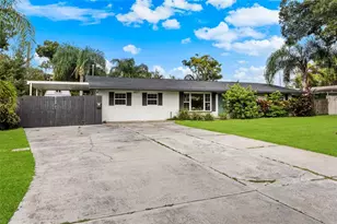412 Deville Dr E, Largo, FL 33771 - Photo 1