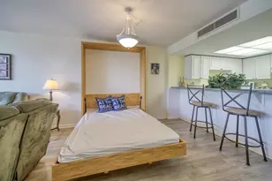7600 Bayshore Dr, Treasure Island, FL 33706 - Photo 19