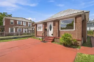 2402 N Highland Ave, Tampa, FL 33602 - Photo 3