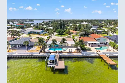 2480 E Bay Isle Drive SE, Saint Petersburg, FL 33705 - Photo 57