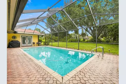 13903 Middle Park Drive, Tampa, FL 33624 - Photo 3