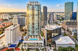 301 1st St S, Saint Petersburg, FL 33701 - Photo 1