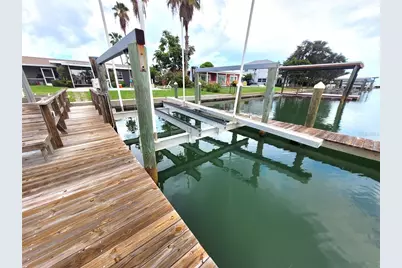 137 Midway Island, Clearwater, FL 33767 - Photo 21