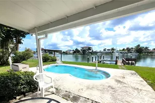 137 Midway Island, Clearwater, FL 33767 - Photo 17